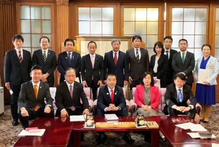 チームしが県議団(大きく載せる)